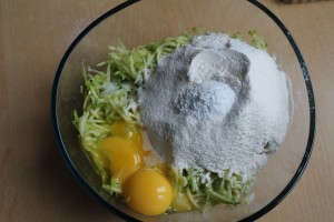 Gâteau roulé salé courgette et champignon 2