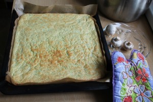 Gâteau roulé salé courgette et champignon 5