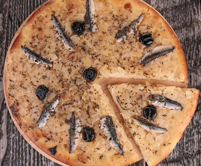 pizza with anchovy